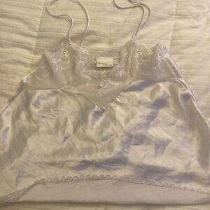 Intimo amore MED baby doll white négligée, spaghetti straps,3 faux pearls,lace!